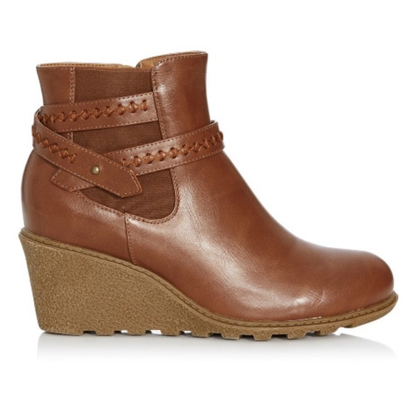 NWT CLOUDWALKERS WIDE FIT Alanna Wedge Bootie - Picture 2 of 10